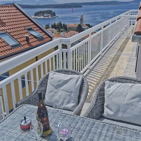 Kresic 1 Hvar Apartment *