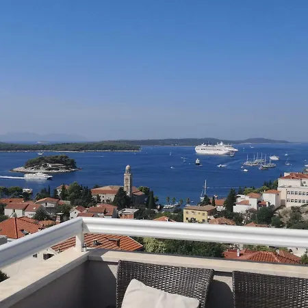 Kresic 1 Hvar * Hvar Town