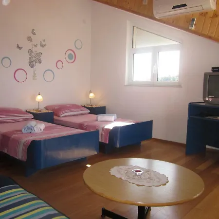 Kresic 1 Hvar Apartment