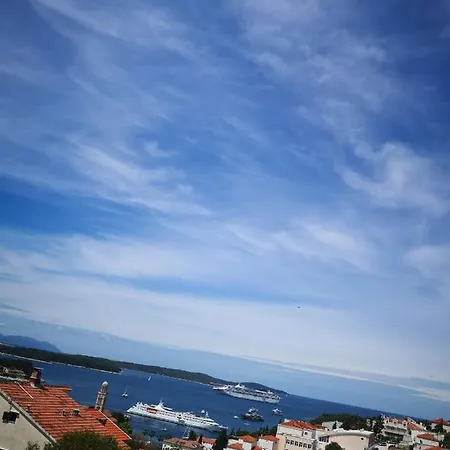 Kresic 1 Hvar *